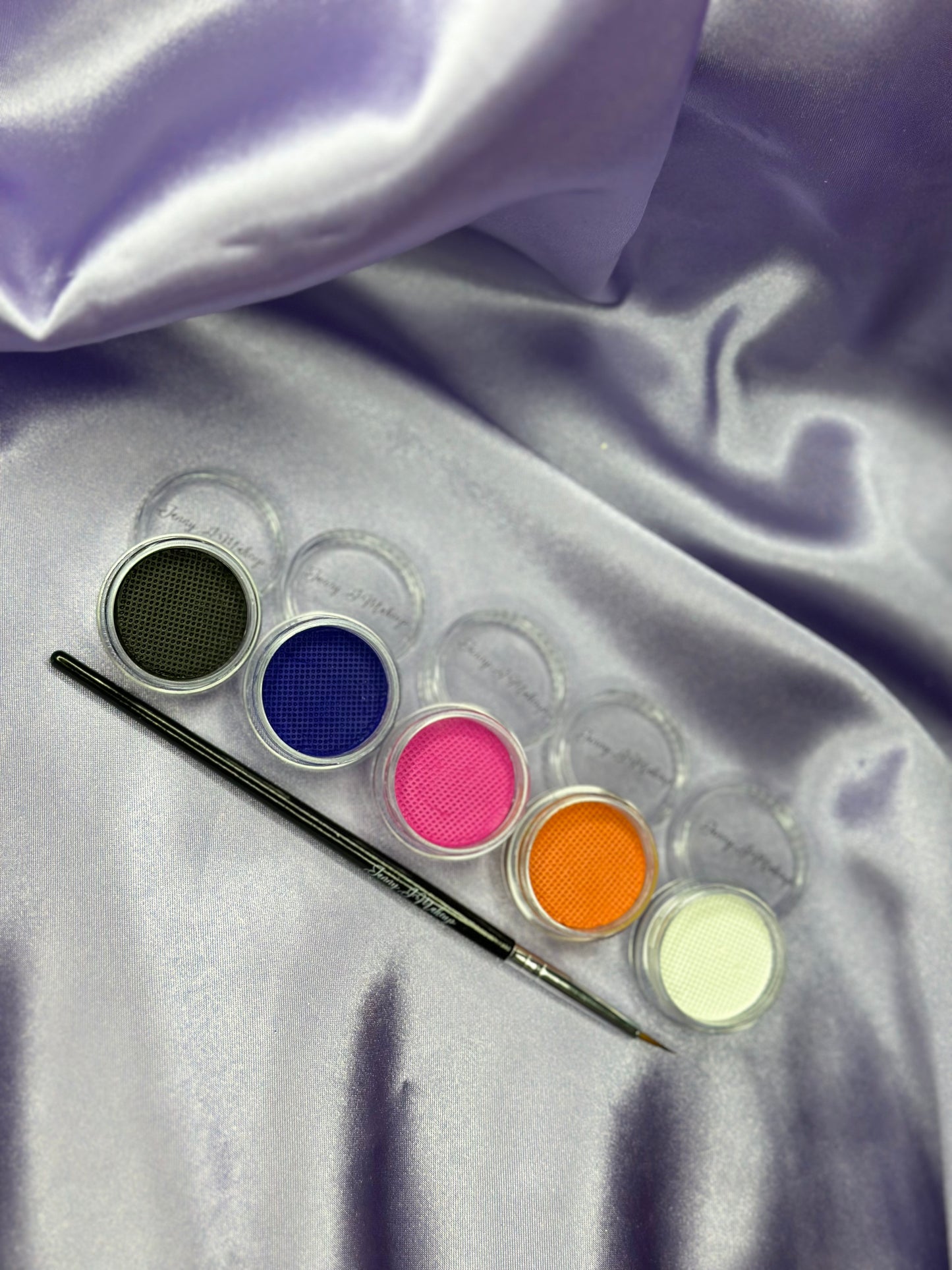 Eyeliners & Brush