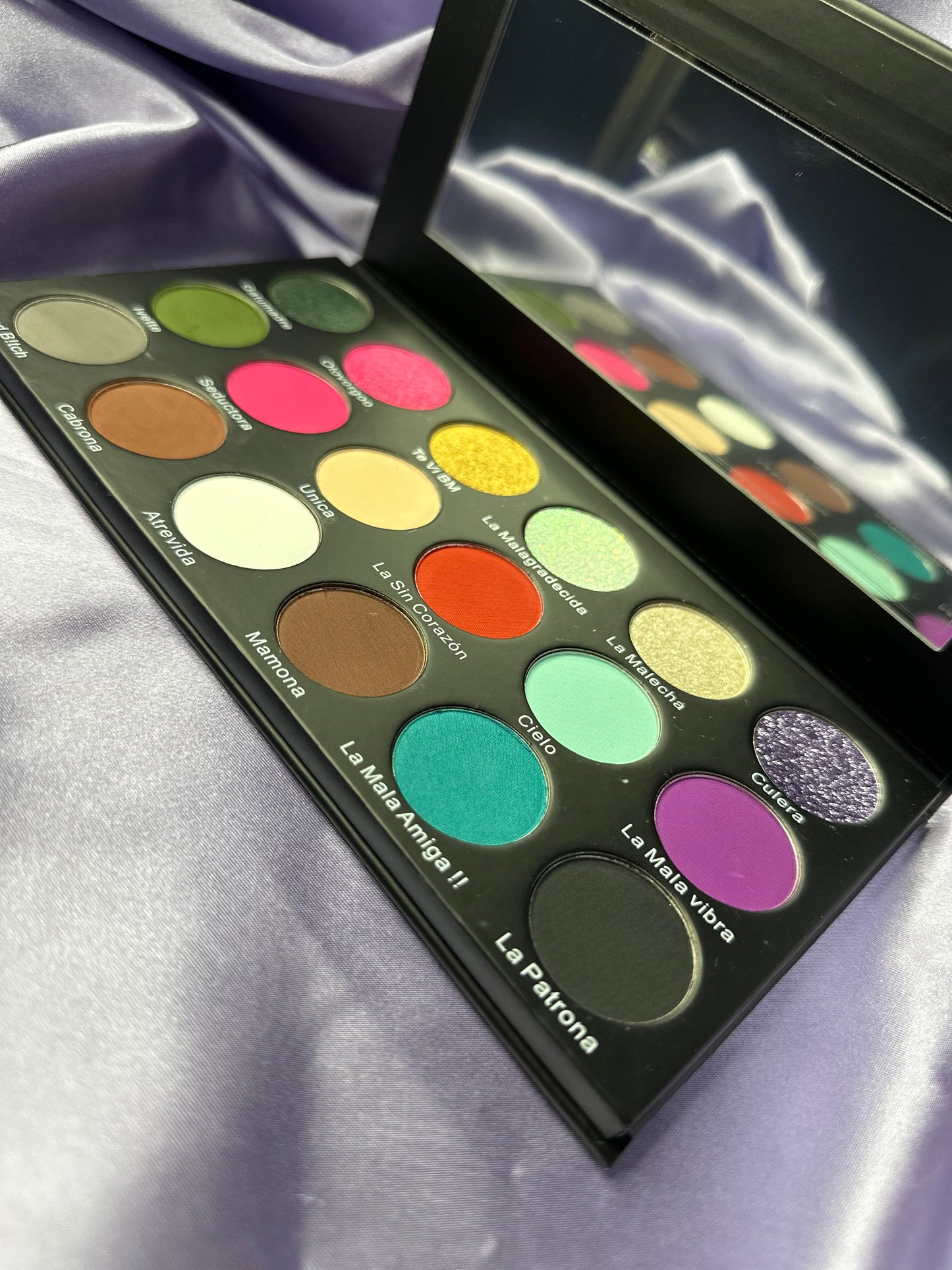 Bad B!tch Club palette