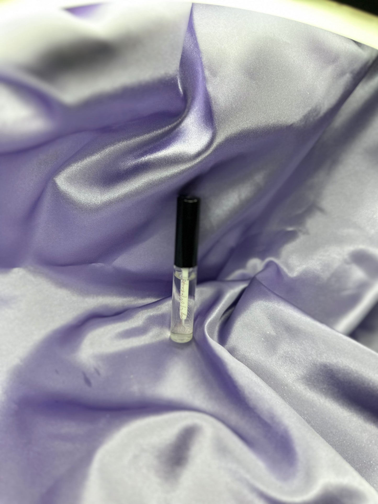 Lash Adhesive